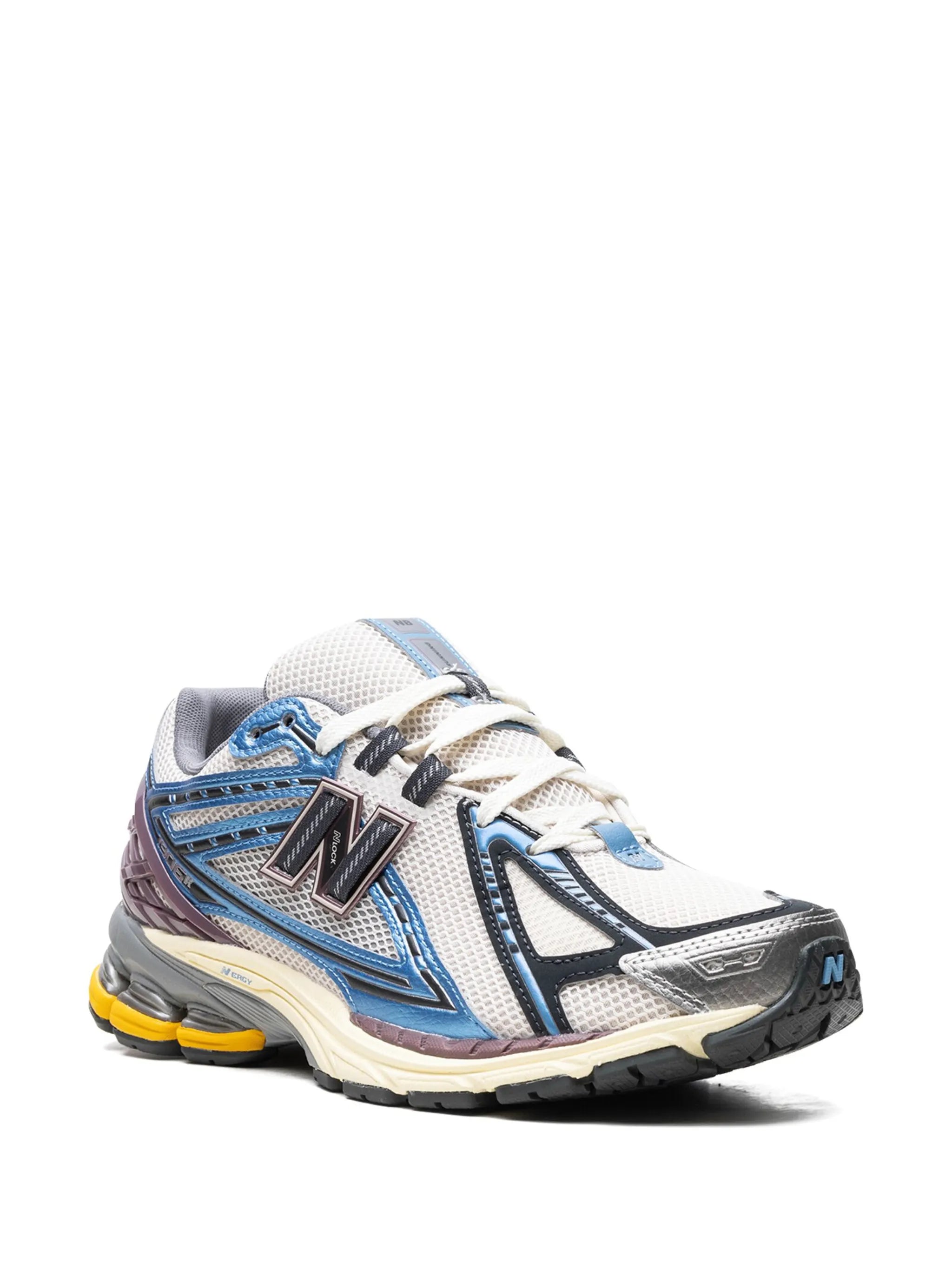 1906R Sneakers