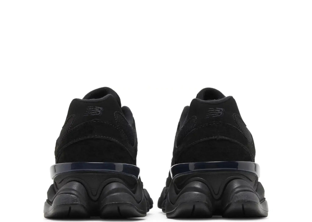 9060 Sneakers